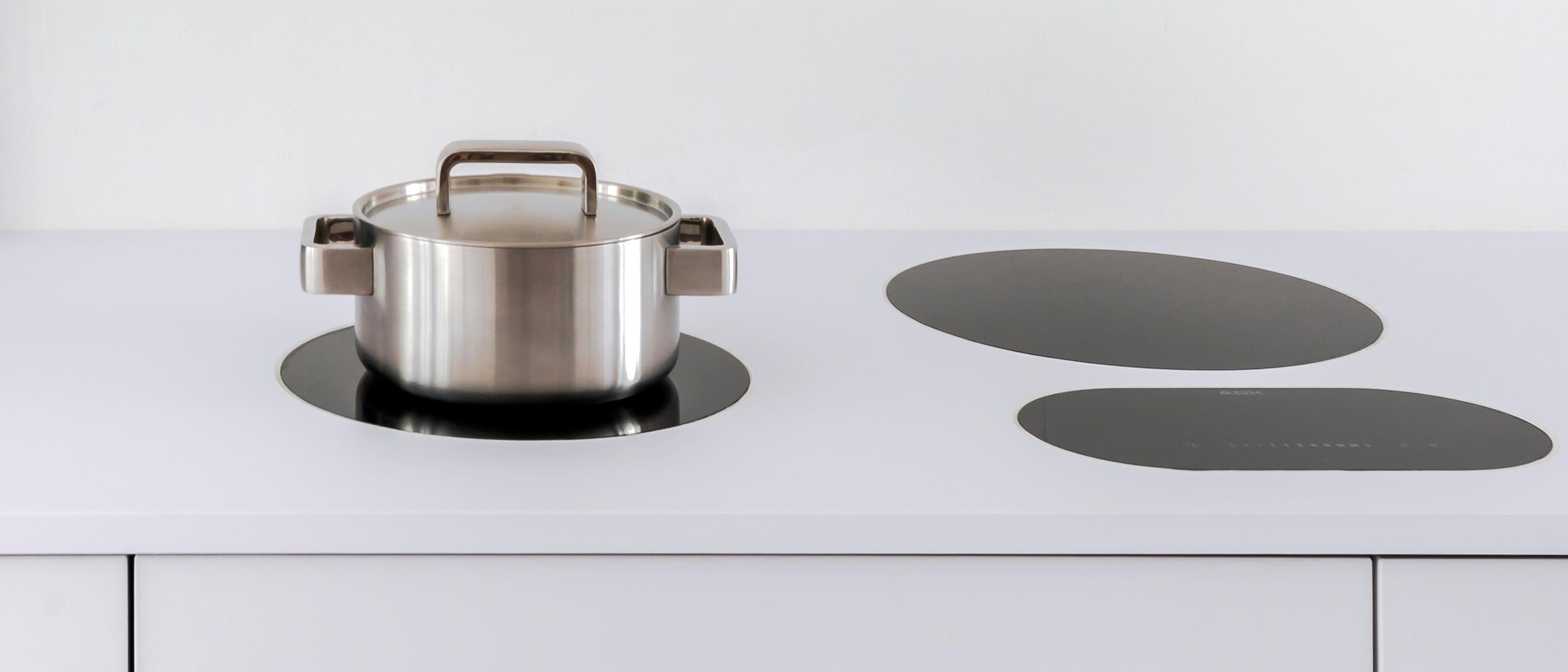 Piet-boon-kitchen-minimal-kitchen-concept-white-hero.jpg