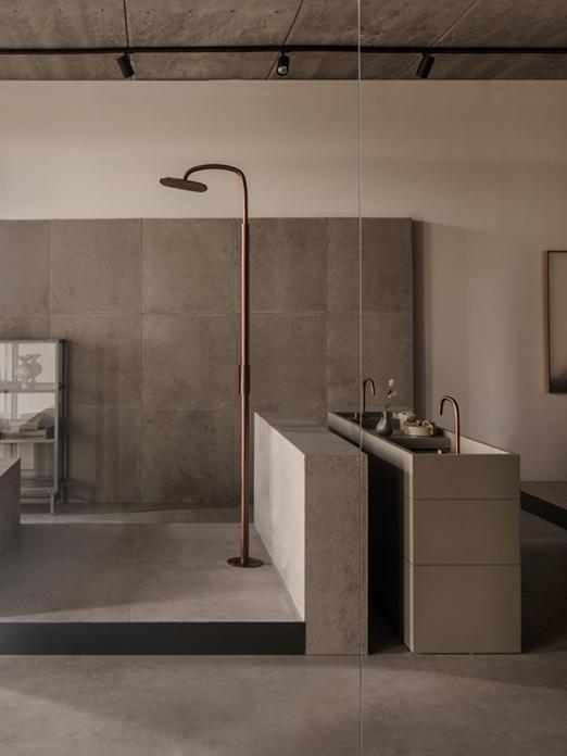 Outdoor shower by Cocoon