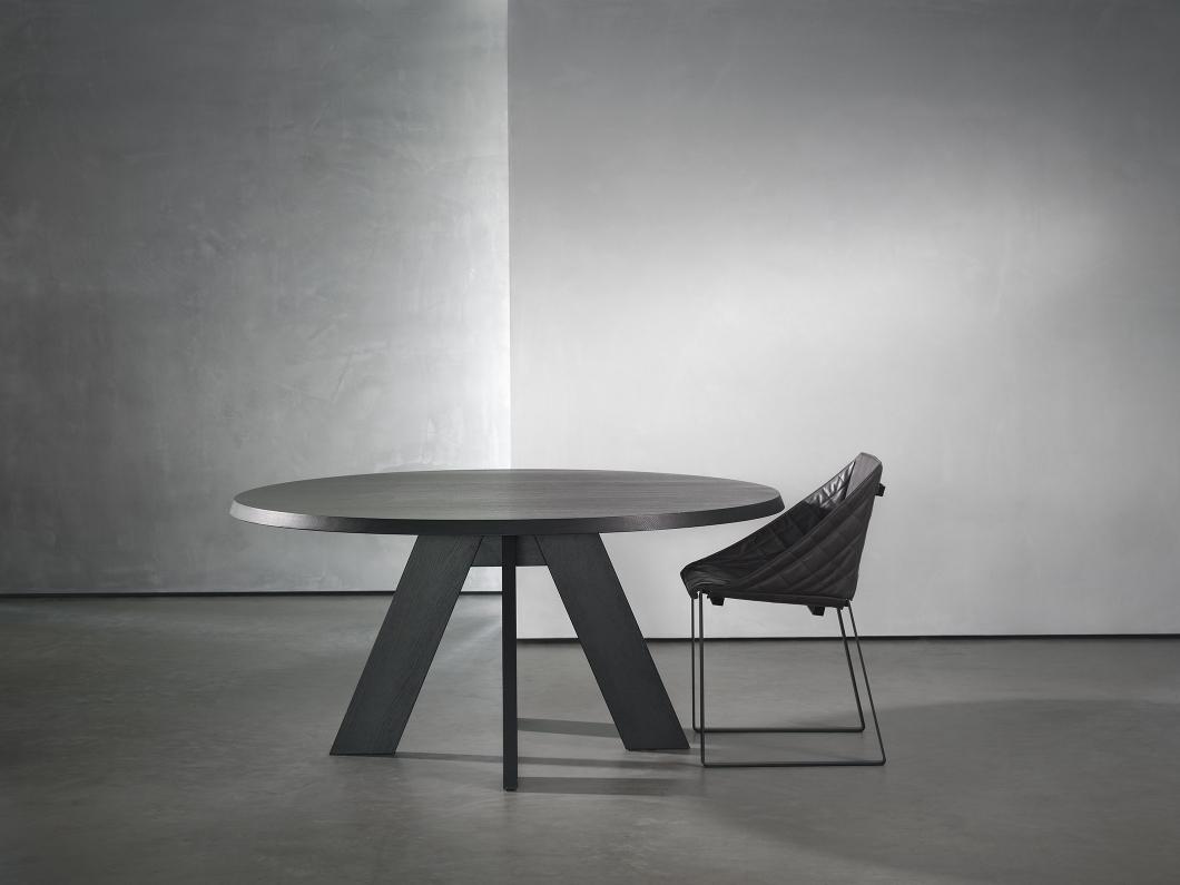 IDS dining table and KEKKE dining chair