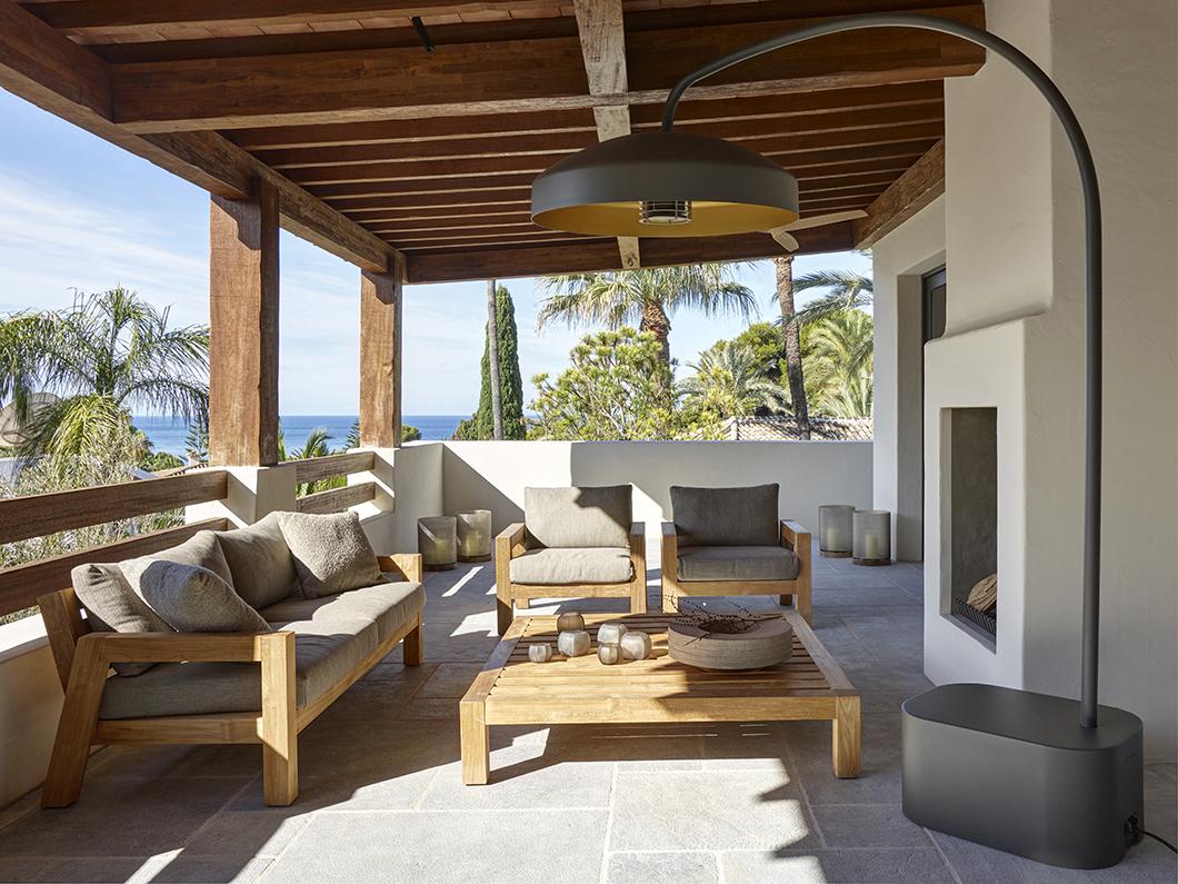 LARS outdoor couch