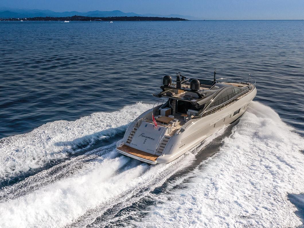 Mangusta yacht