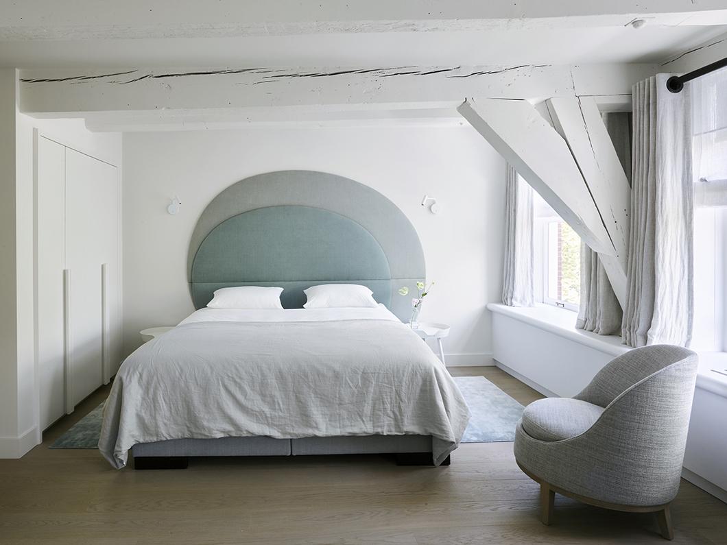 Spacious Canal House