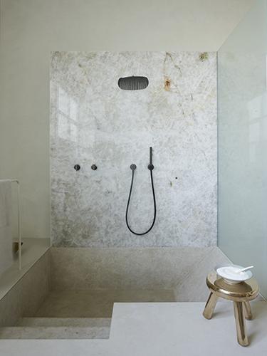 Shower set by Cocoon
