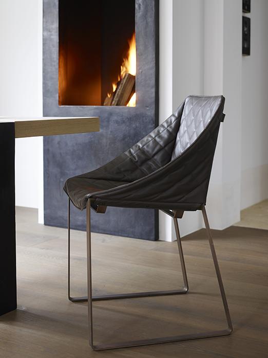 KEKKE dinging chair and YKE dining table