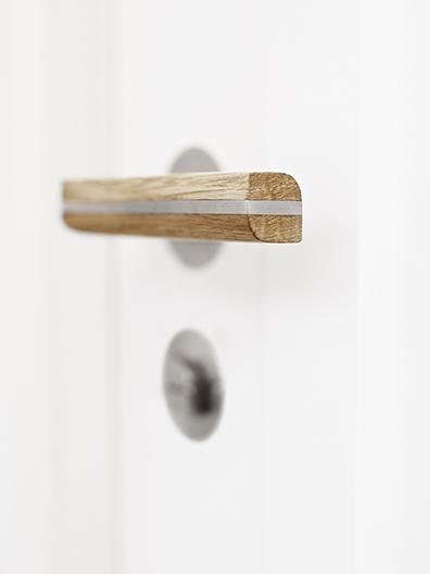 TWO door handle and lock by Formani