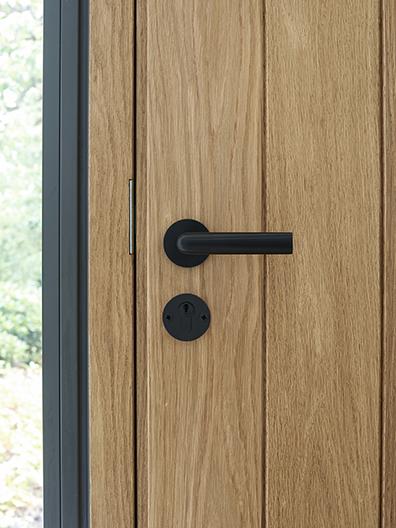 INC door handle by Formani
