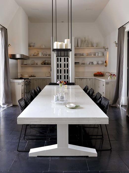 Amsterdam Villa with KEKKE dining chair